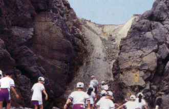 p1-43�u�t��.JPG (41048 bytes)